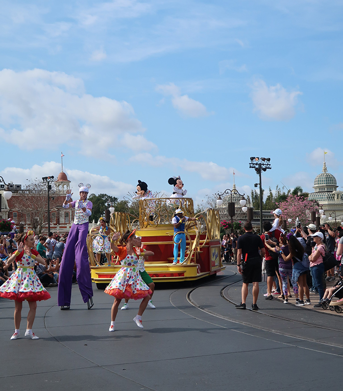 disney world parade